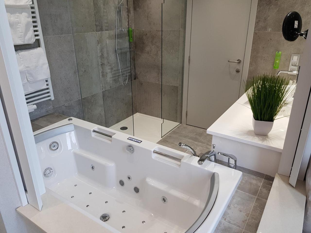 Hotel Du Parc Ath Ngoại thất bức ảnh
